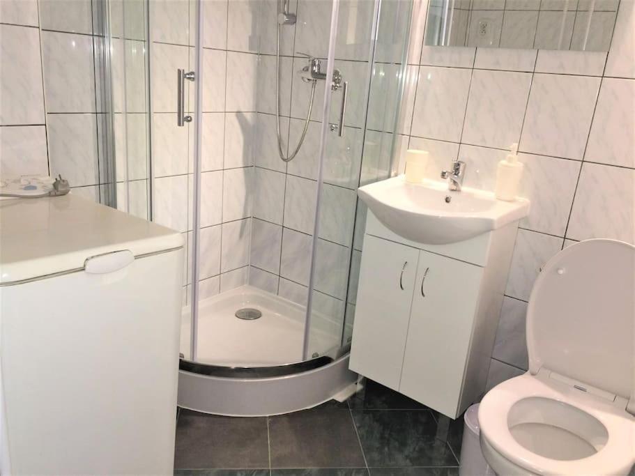 57 Lobzowska Bright Apartment Kraków Eksteriør billede